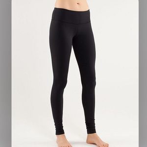 Lululemon black leggings size 6